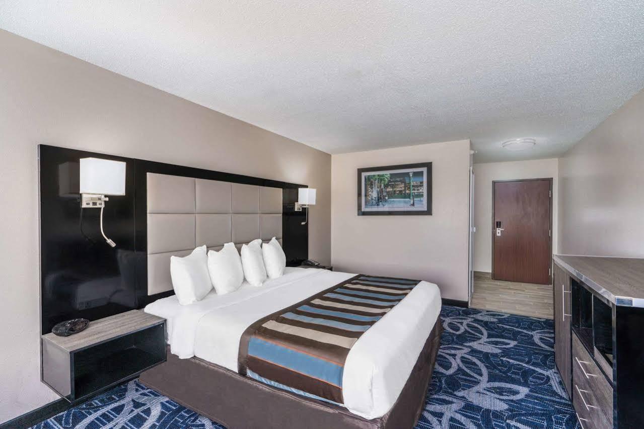Comfort Inn & Suites Liverpool - Syracuse Bagian luar foto