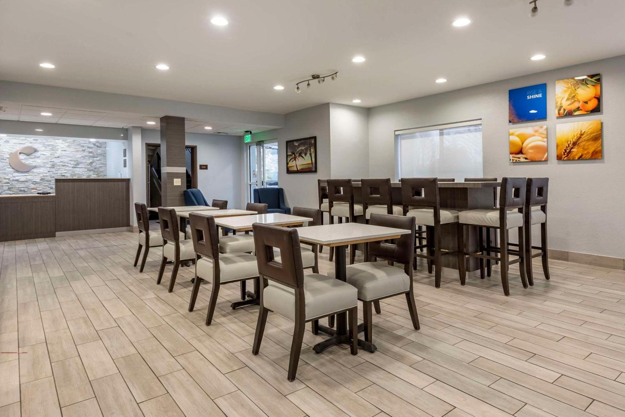 Comfort Inn & Suites Liverpool - Syracuse Bagian luar foto