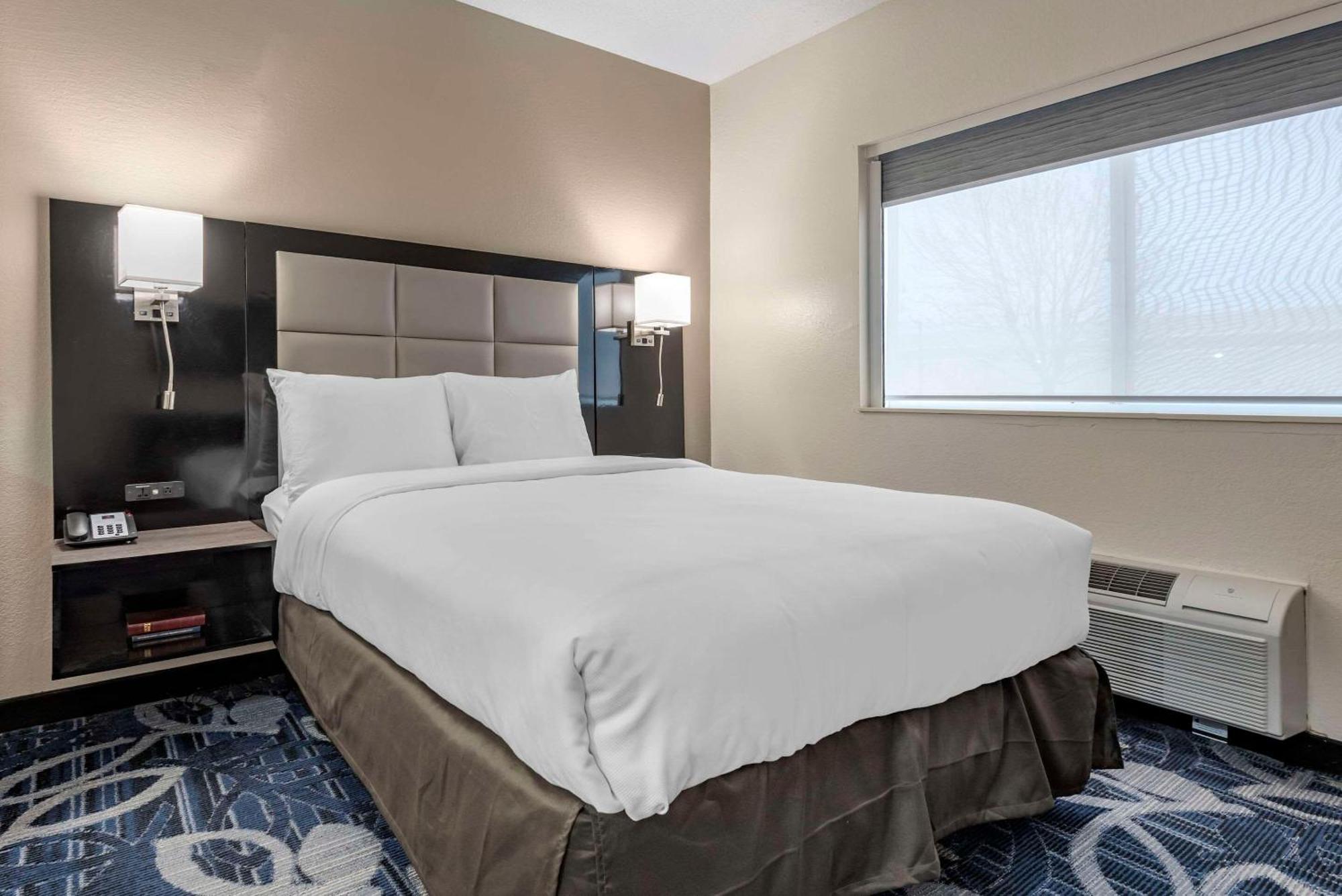 Comfort Inn & Suites Liverpool - Syracuse Bagian luar foto