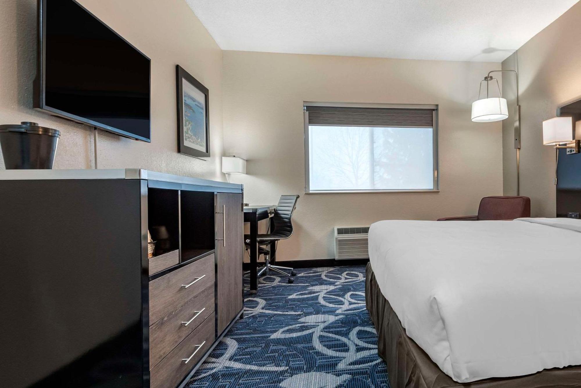 Comfort Inn & Suites Liverpool - Syracuse Bagian luar foto