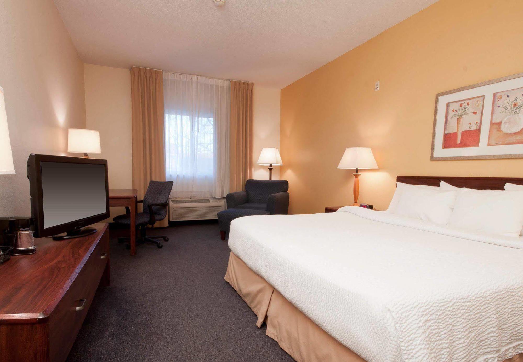 Comfort Inn & Suites Liverpool - Syracuse Bagian luar foto