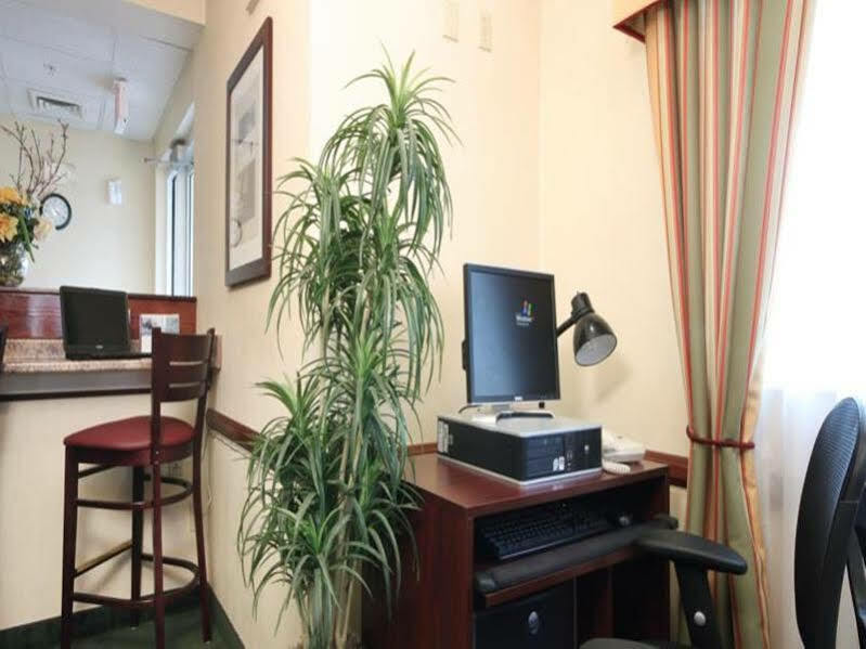 Comfort Inn & Suites Liverpool - Syracuse Bagian luar foto